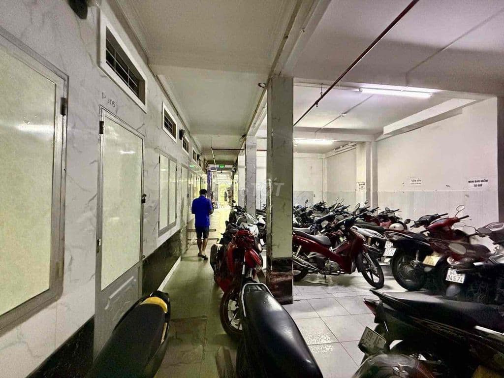 43phòng 232m2(10x24)900m2 sàn-5 tầng HĐ khoán 120tr/th HXH - Ảnh 2