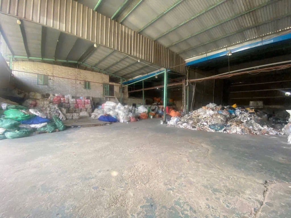 bán xưởng hẻm 68 Ngô Chí Quốc gần chợ Thủ Đức