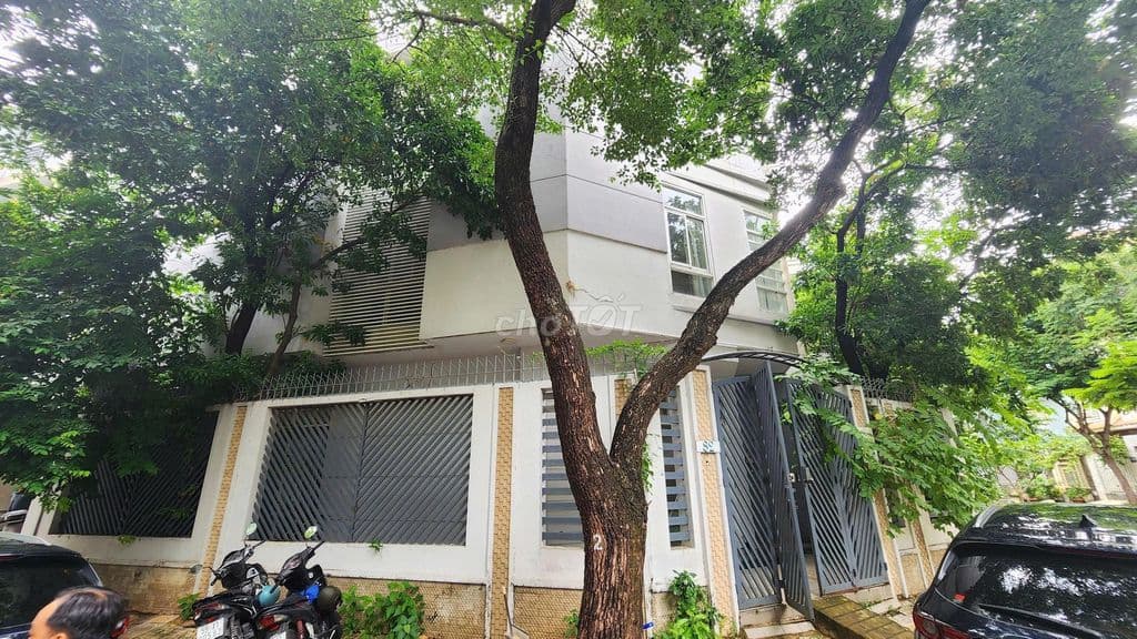 BÁN NHÀ CĂN GÓC 2 MẶT TIỀN - KHU TÂN QUY ĐÔNG (QUẬN 7)