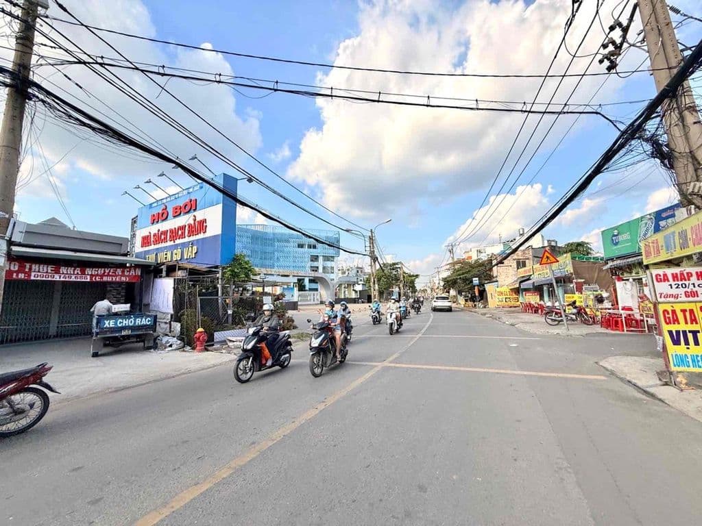 Nhà Giá Siêu Rẻ - Chỉ 7Tỷ - Vị Trí Đẹp - Ai Mua Cũng Lờ
