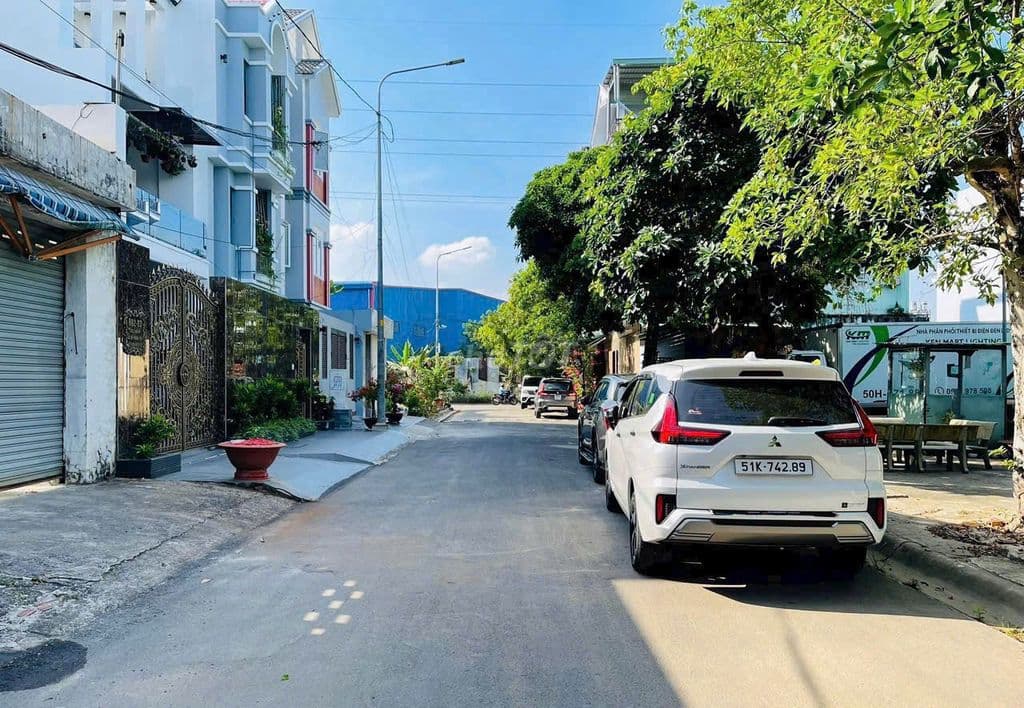 CHƯA QUA ĐẦU TƯ - KDC cao cấp Phú Nhuận, Lê Thị Riêng , 5x18m, 90m2