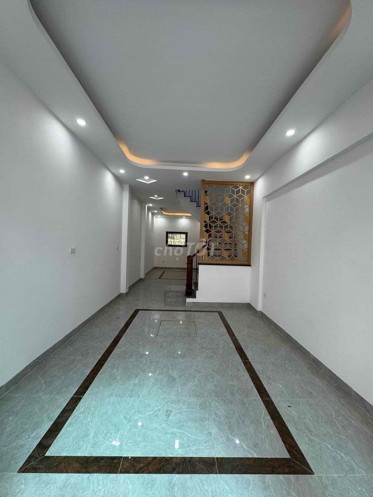 BÁN NHÀ PHƯỢNG ĐỒNG, PHỤNG CHÂU - 49,5M2 SÂN CỔNG NGÕ Ô TÔ - Ảnh 3