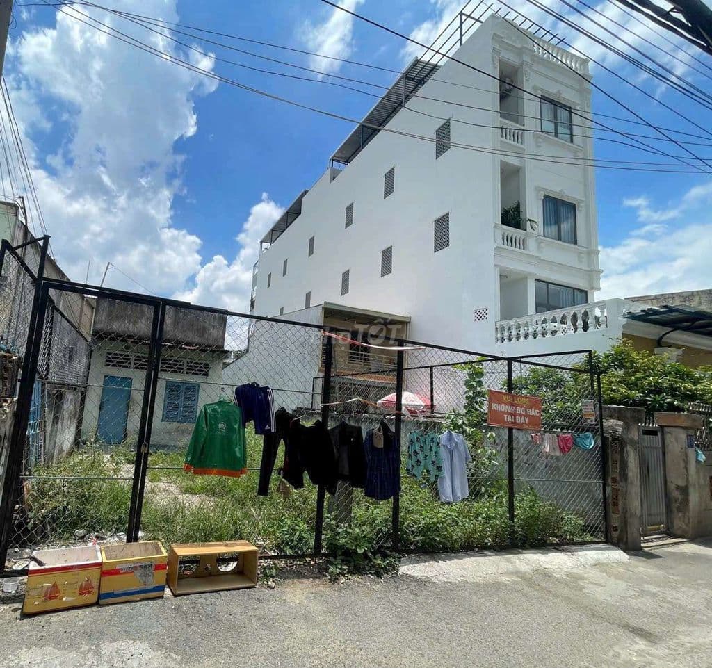 Kẹt tiền bán gấp. 240m²,13,5 tỷ, Phước long b,