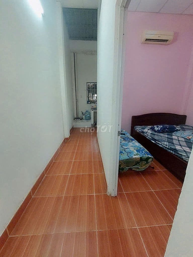NHÀ CẤP 4 ĐẸP+ HIẾM HẺM Ô TÔ SHR PHÁP LÝ CHUẨN NGUYỄN VĂN TẠO ,NHÀ BÈ