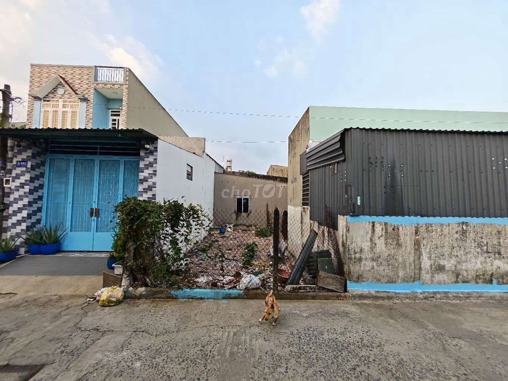 Lô đất 138m2 thổ cư hai mặt tiền đường xe tải