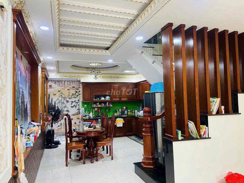 Bán nhà đường xe hơi sau lưng chợ Hiệp Bình cách Phạm Văn Đồng 300m