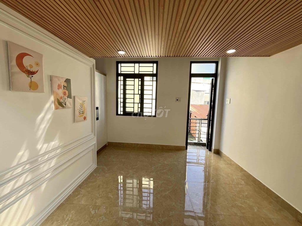 Bán nhà sổ riêng DT:4x5m 2 tầng 1 lửng 2pn hẻm 88 Nguyễn Văn Quỳ quận7