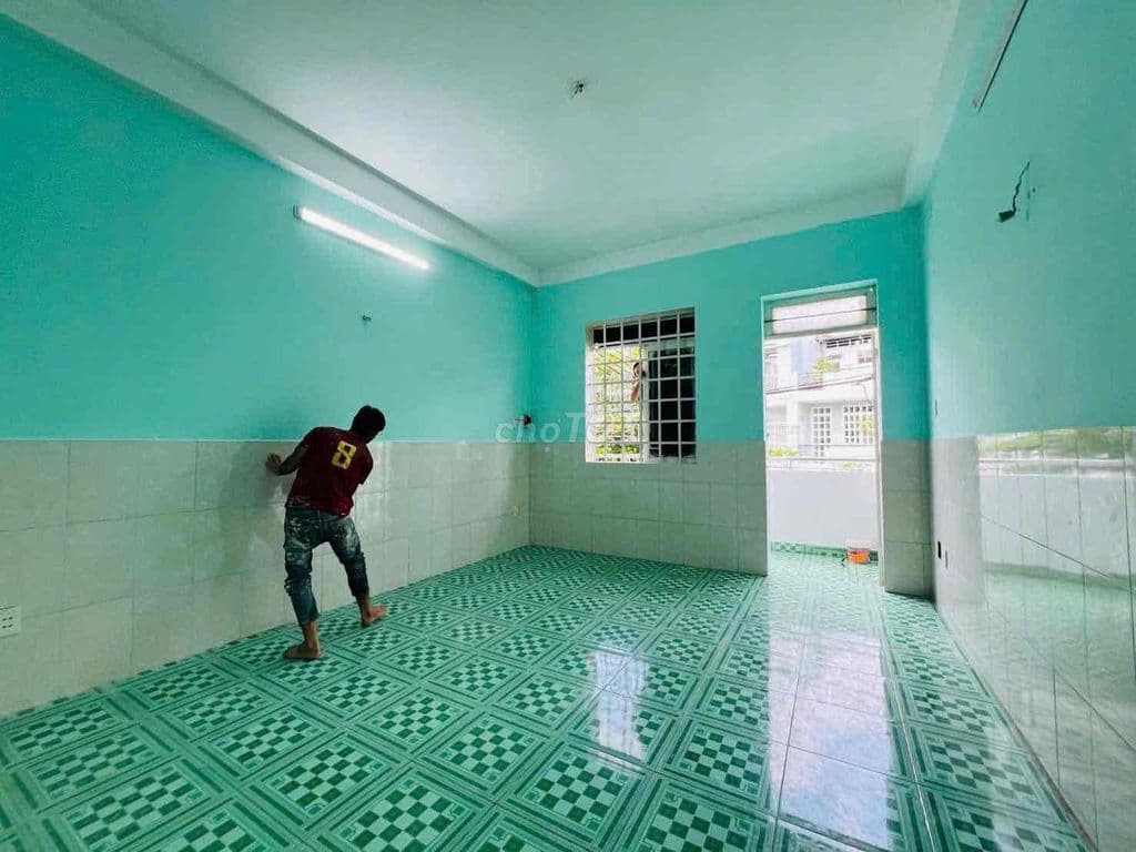 Bán nhà mặt tiền đối diện công vieen xe tải đậu thoải mái KDC Bình Phú - Ảnh 3