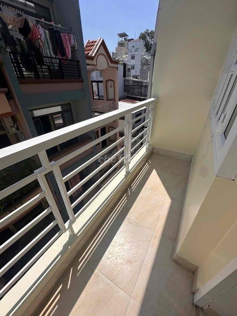 Quận 5 nhà 4 tầng ,hai mặt hẻm thông 5m DT 3x9m giá 7,35 tỷ. - Ảnh 2