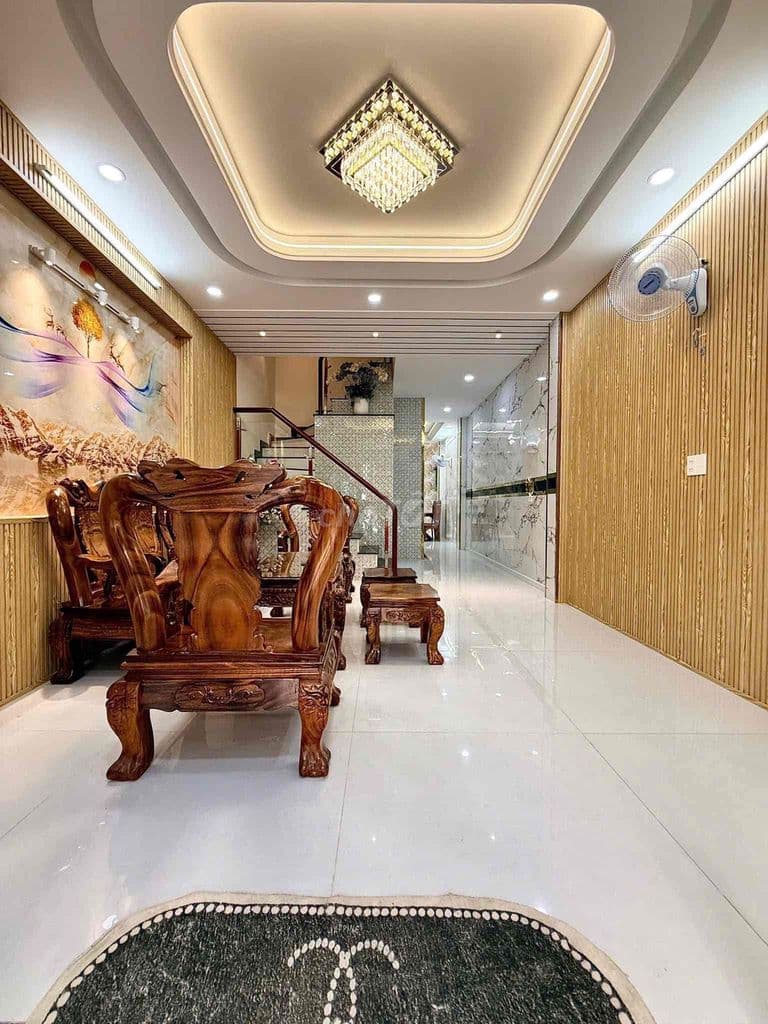 Nhà 3 lầu, hẻm ô tô, có thang máy, Dt 4 x 16m. Phạm Văn Chiêu, Gò Vấp. - Ảnh 2