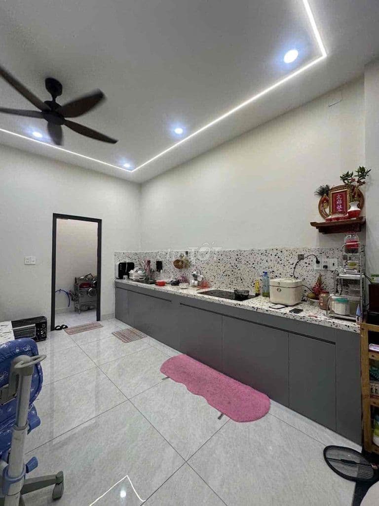 Nhà MT đường số KDC Phú Lợi, dt 4.5x15 3 tầng shr giá chỉ 6.5 TL. - Ảnh 3