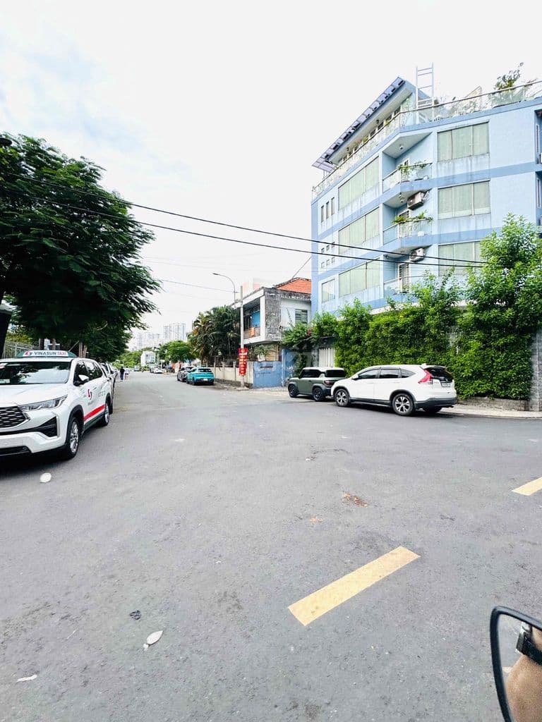MẶT TIỀN HỤT TƯƠNG LAI LÀ MT CHÍNH BÁN ĐẤT TẶNG NHÀ LÀM KHO C4 NHÀ PH - Ảnh 2