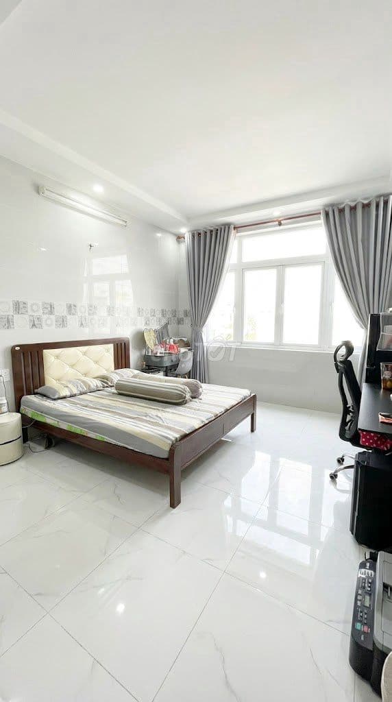 ĐƯỜNG XE HƠI - NHÀ 3 TẦNG - 50m2 - NGUYỄN SƠN, THOẠI NGỌC HẦU - 4,X tỷ - Ảnh 3