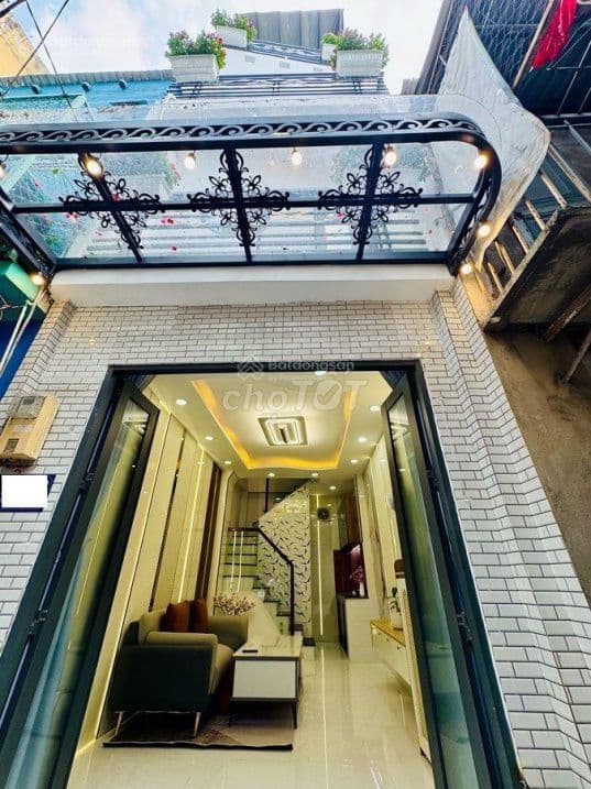 Nhà mới CMT8, Quận 3, gần CV Lê Thị Riêng, 3 tầng, full nội thất - Ảnh 3