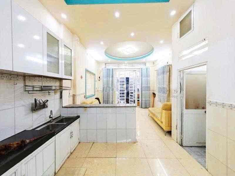 PHÚ NHUẬN- LÔ GÓC- 40m2 (NGANG 4.2m NỞ HẬU 6.6m)- 3 PN- CHỈ 130tr/m2