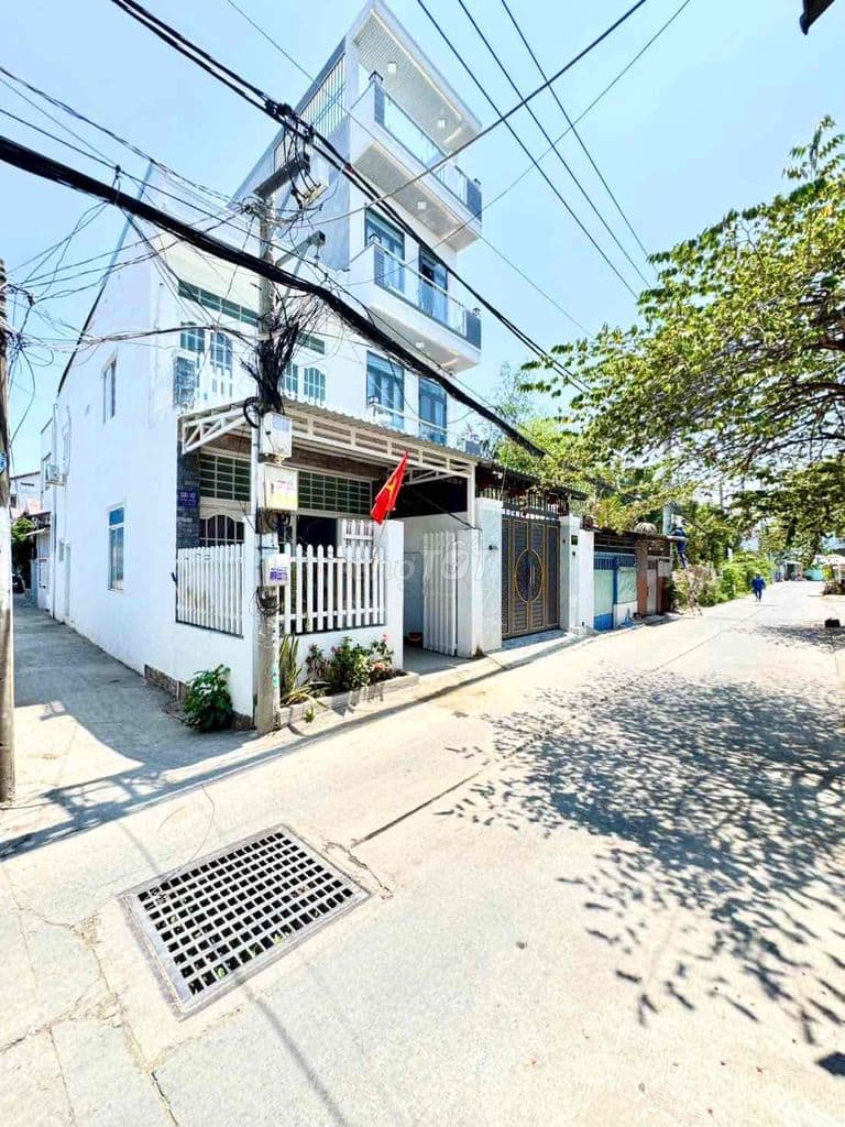 NHÀ GÓC 2 MẶT TIỀN HẺM XE HƠI- ĐƯỜNG HUỲNH TẤN PHÁT- NHÀ BÈ