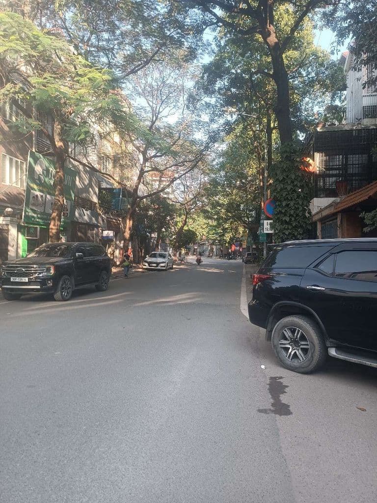 Nhà Liền Kề Văn Quán 70m2- 5 tầng - ôtô tránh 20 tỷ.