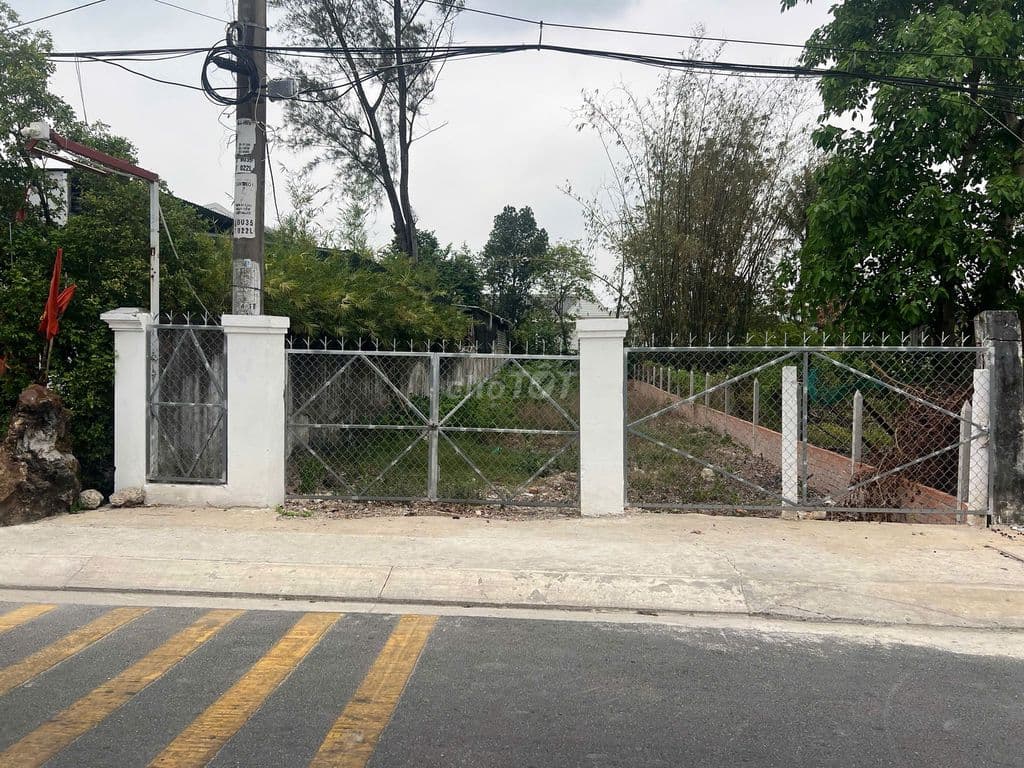 Bán gấp 320M2 đất Củ Chi 8x40 ngay thị trấn 950 triệu sổ riêng còn TL
