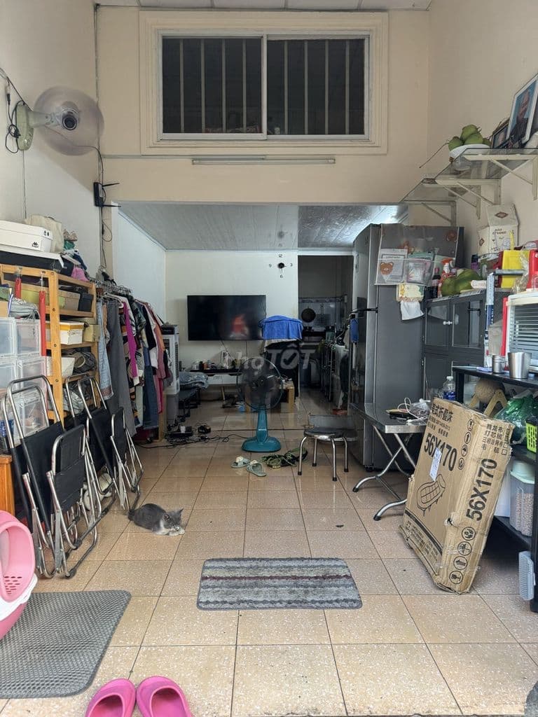 NHÀ HẺM NHỰA LỚN TAXI TỚI CỬA NI SƯ HUỲNH LIÊN P10 TB - Ảnh 2