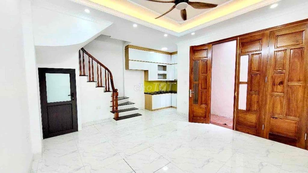 HOT- NHÀ MỚI Thượng Thanh 40m2 x 5 tầng, giá nhỉnh 7 tỷ - Ảnh 2