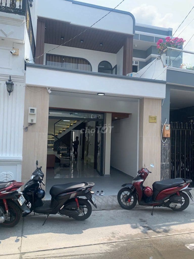 BÁN NHÀ PHỐ LIỀN KỀ 1TRỆT 1LẦU, 100,8M2, 4PN - ĐÀO TÔNG NGUYÊN, NHÀ BÈ