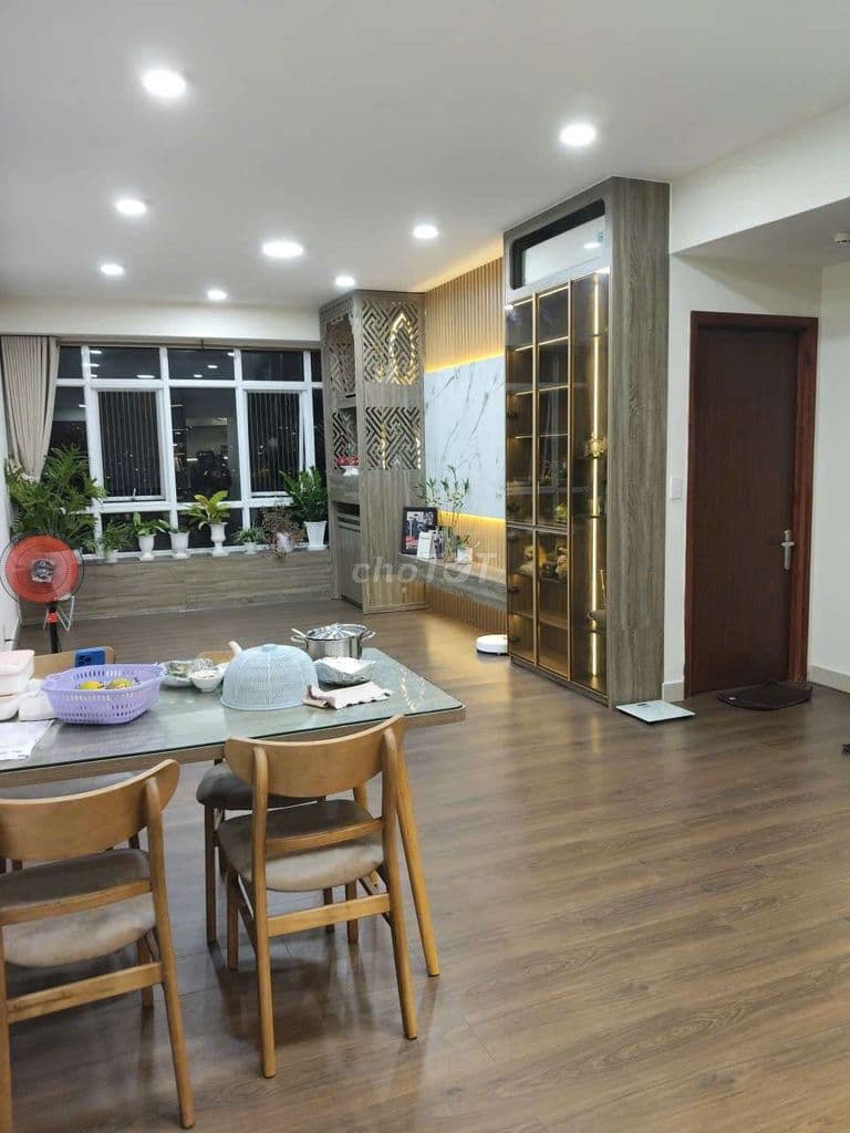 BÁN CĂN HỘ CHUNG CƯ CỦ MẶT TIỀN ĐỀ THÁM QUẬN 1 NHÀ THANG BỘ CÓ SỔ HỒNG