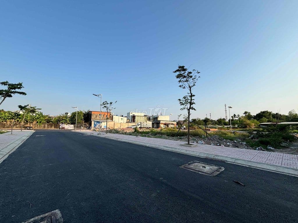 TÔI CẦN TIỀN BÁN GẤP LÔ ĐẤT 1/BÙI THỊ LÙNG ĐƯỜNG 13M VỈA HÈ LỀ ĐƯỜNG - Ảnh 2