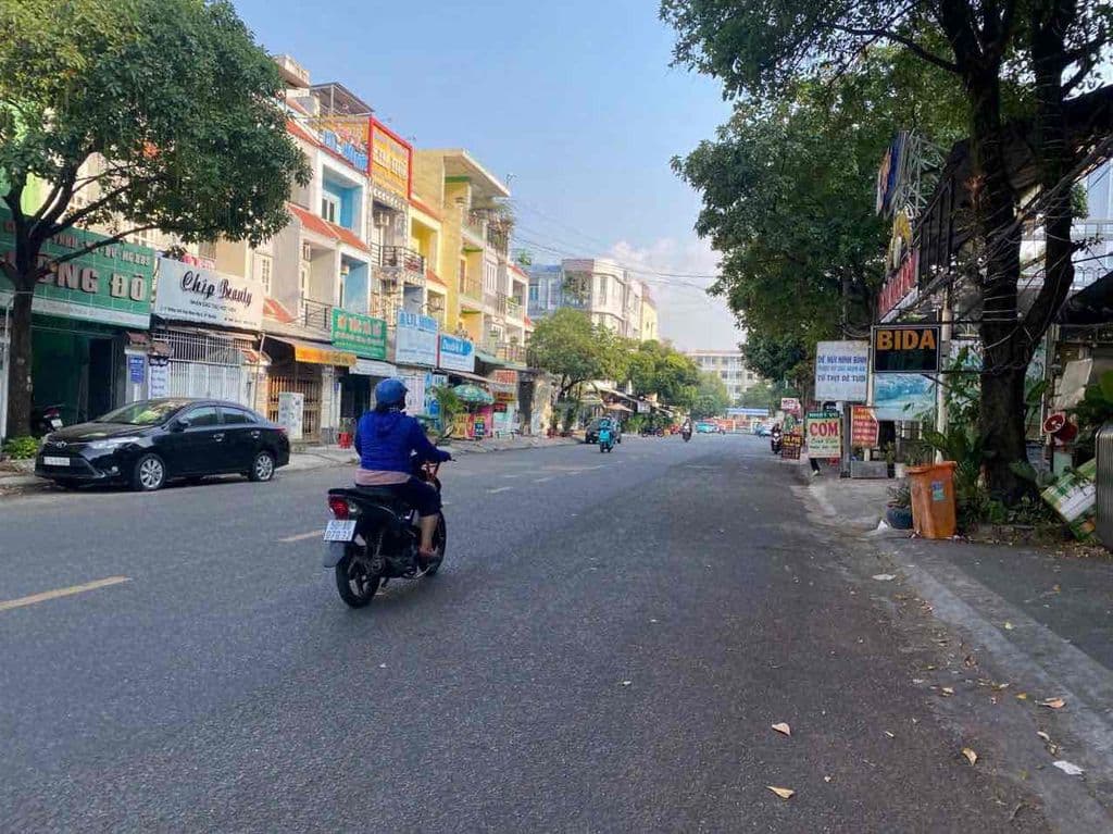 Bán đất ngay cạnh Trường Đại học Viện kiểm sát , giao thông vận tải q9