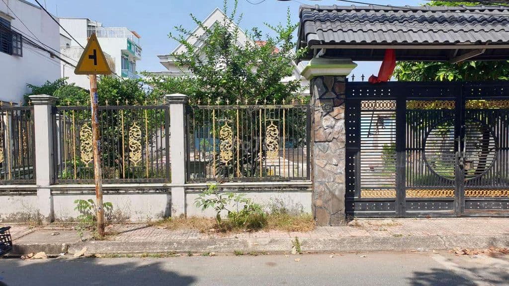 Đất 10x20m, nở hậu 2 mặt tiền XTT59 gần Phan Văn Hớn và Bà Điểm 5