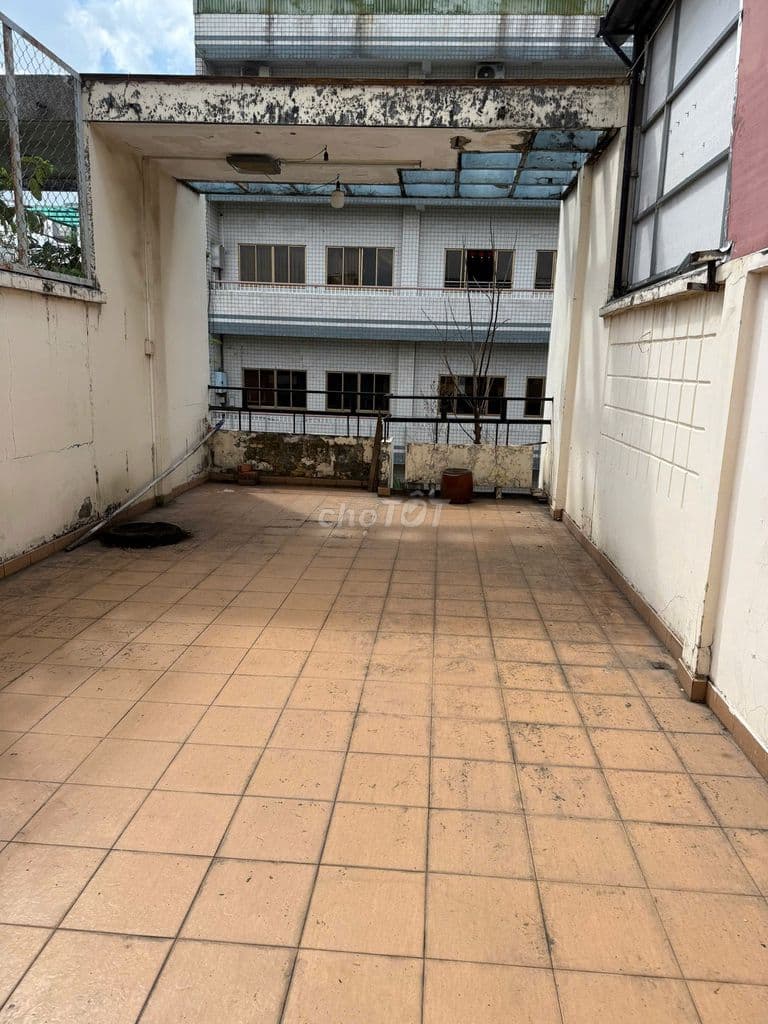 BÁN NHÀ MẶT TIỀN KHU KD XUNG QUANH NHIỀU TIỆN ÍCH ĐƯỜNG 5 CXBT - Ảnh 3