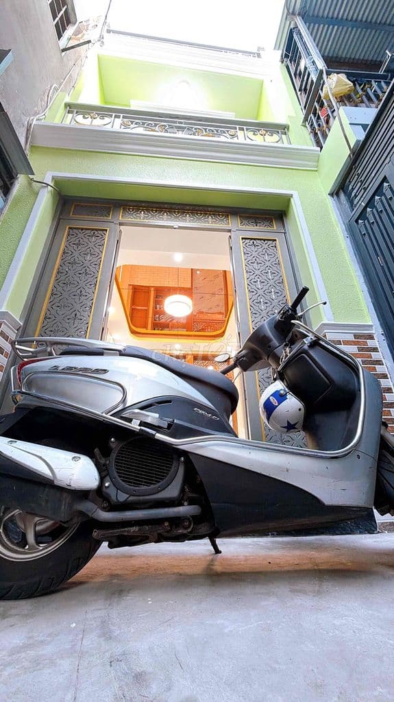 Nhà mới 100% 3 Tầng 2P2WC