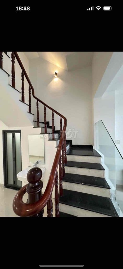 Nhà hxh 1 trục sát mặt tiền 5 tầng hoàn công đủ trung tâm Q3 - Ảnh 2