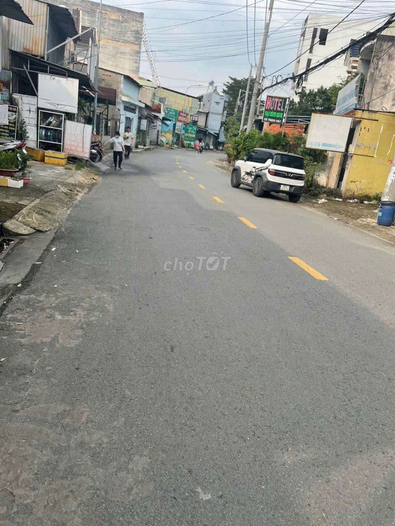 Nhà SHR 5,5m x 24m. Mặt Tiền Đường Trần Thị Hè ( HT42) - Ảnh 3