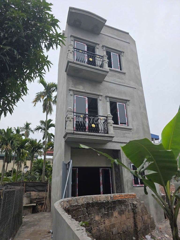 Nhà Yên Nghĩa , xây độc lập,50m ra đg 3 ô tô tránh,DT45m4T gía 4ty4