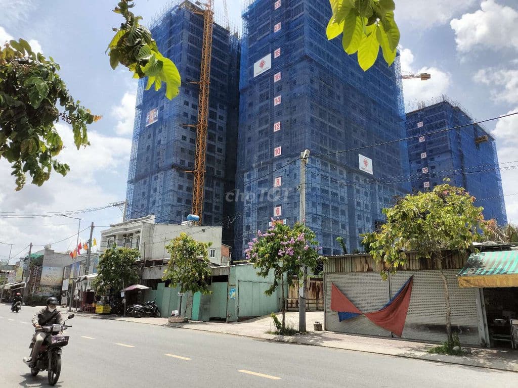 BÁN NHÀ MẶT TIỀN LÊ VĂN LƯƠNG