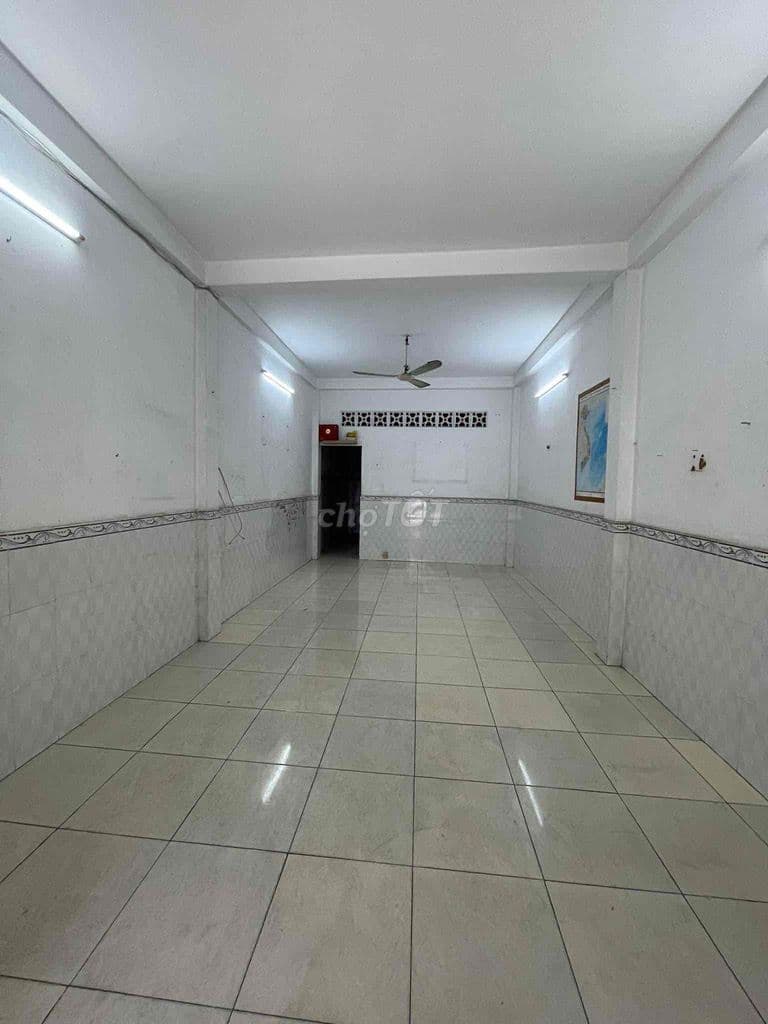 Bán gấp nhà Vườn Lài, Tân Phú, Hẻm xe hơi
