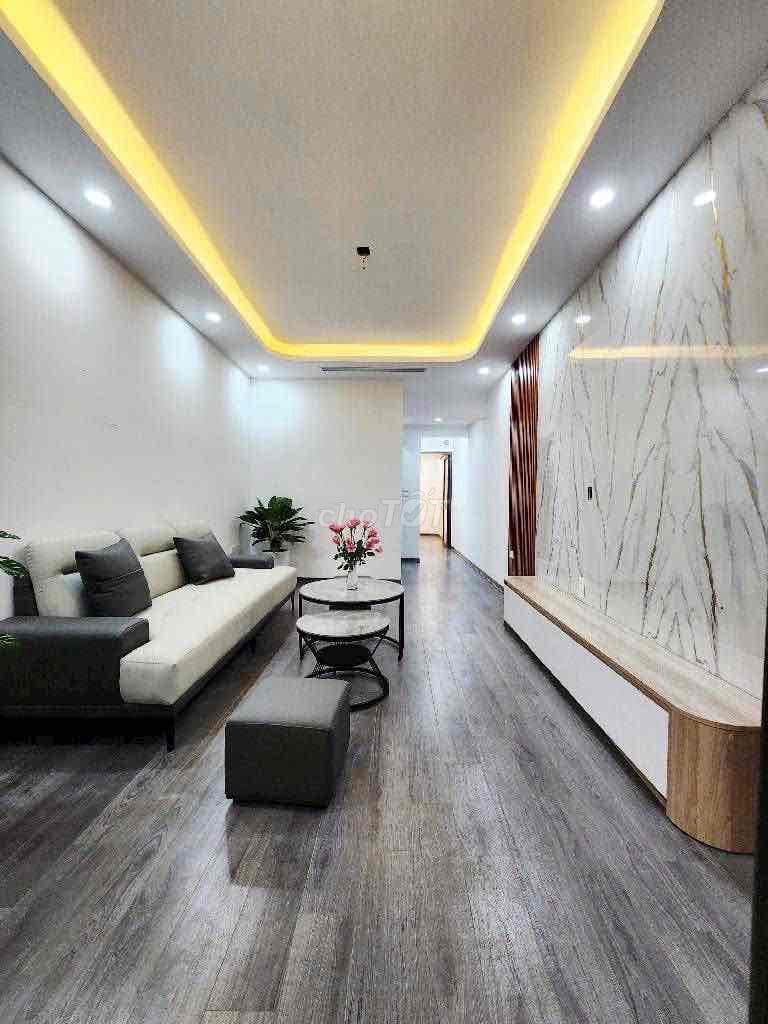 Bán Nhà 70m2 Phố Bùi Ngọc Dương SĐCC 4,55 Tỷ ( CTL )