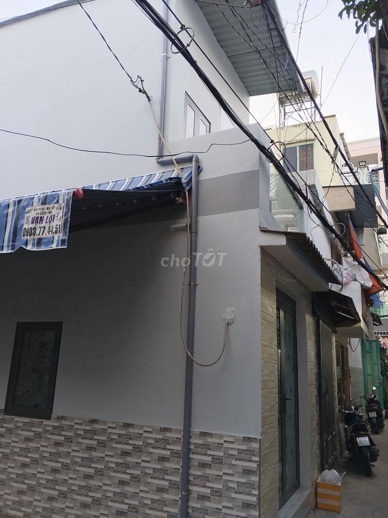 Nhà 2 mặt tiền, hẻm xe hơi tới cửa - Ảnh 3