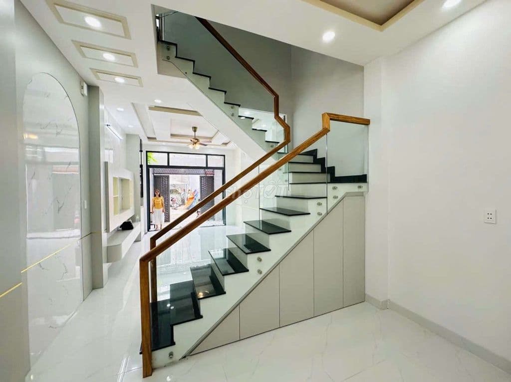 NHÀ MỚI ĐẸP HẺM THÔNG LONG TRƯỜNG -DỌN VÀO Ở NGAY - Ảnh 3
