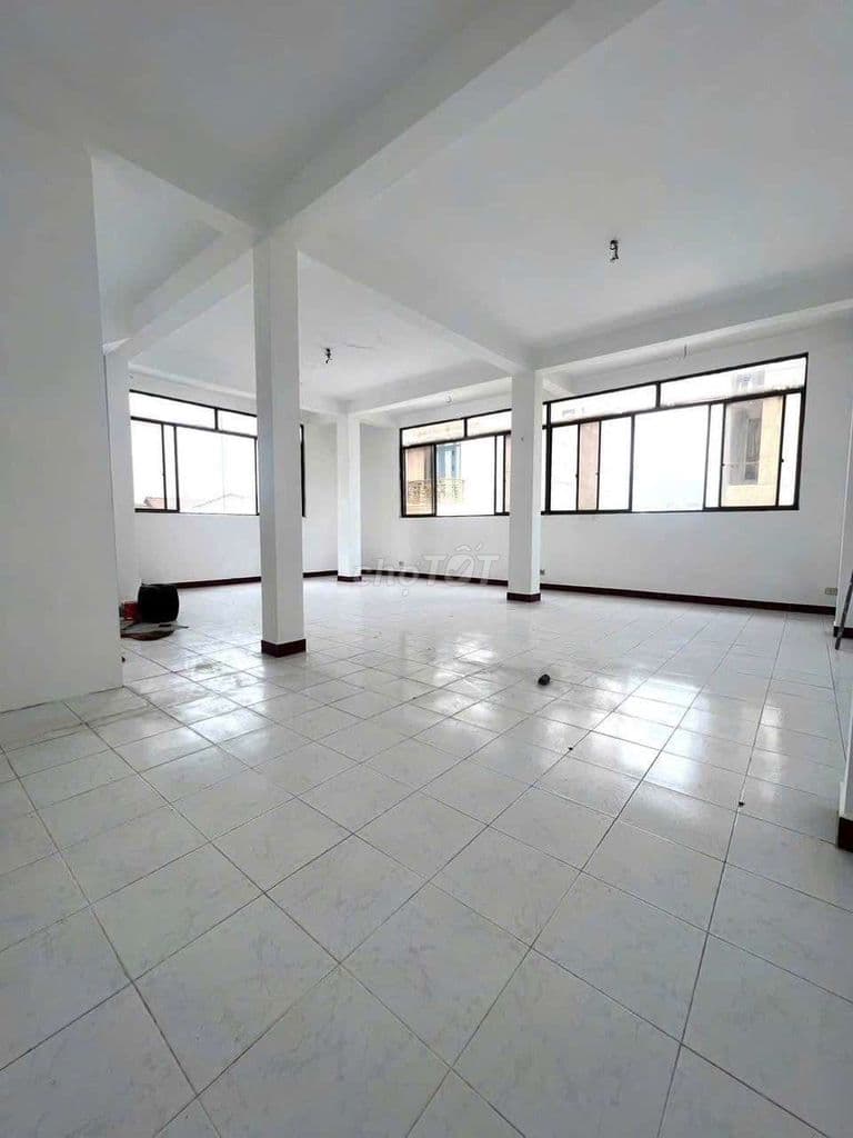 NHÀ KHUÔNG VIỆT P5 Q11 KẾ CHỢ HOA ĐẦM SEN - 2 MẶT TIỀN KINH DOANH TỐT - Ảnh 2