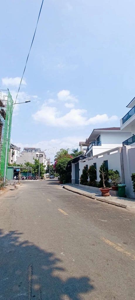 ĐẤT CẠNH BÁT NÀN_ ĐẢO KIM CƯƠNG_QUẬN 2 CŨ_104M2_GIÁ CHỈ 190 TRIỆU/M2.. - Ảnh 3