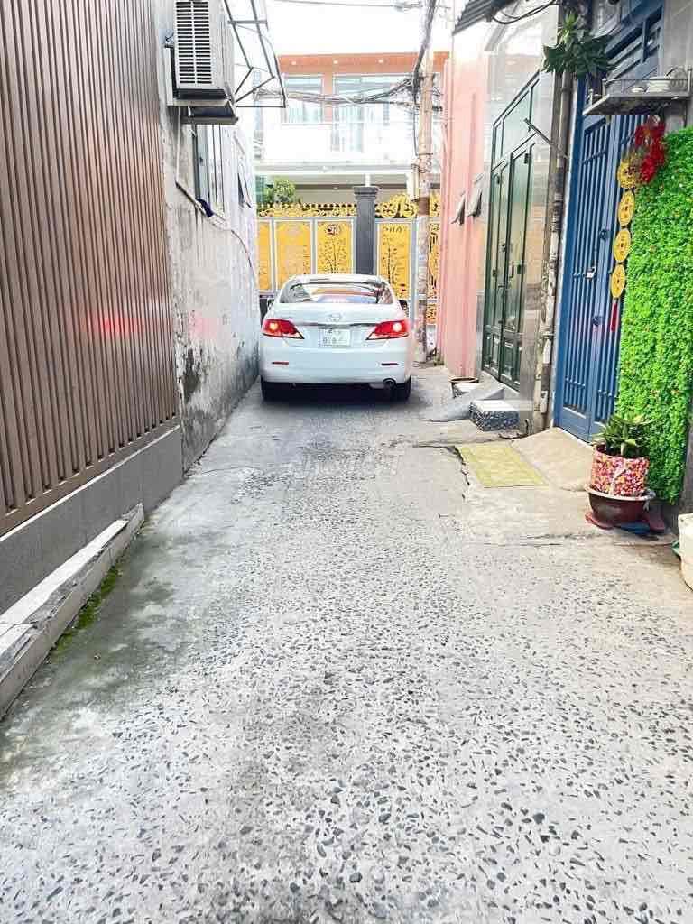 NHÀ 3 MẶT HẺM, 57m2 – HXH ĐẬU CỬA – NGAY CV GIA ĐỊNH – 6,8 TỶ TL