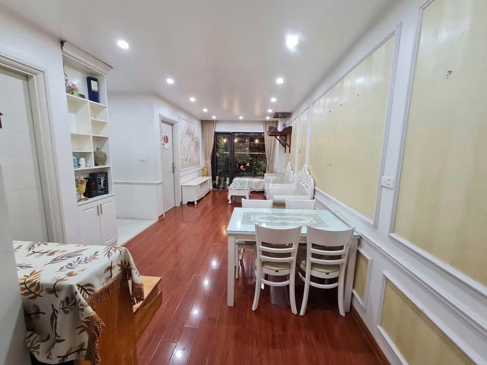 2,5 tỷ/sổ sẳn_Cho thuê 15tr/th ( đầy đủ nội thất) đường Bạch Đằng ,TB