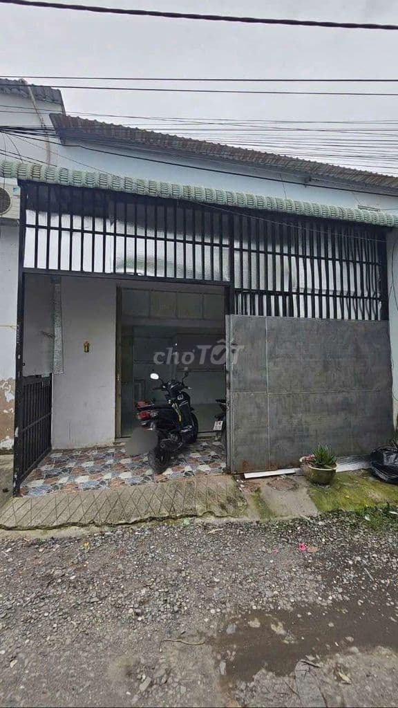 Bán nhà 1/ ngắn vĩnh lộc DT 5mX 8m 1T + gác lửng đường 4m bê tông