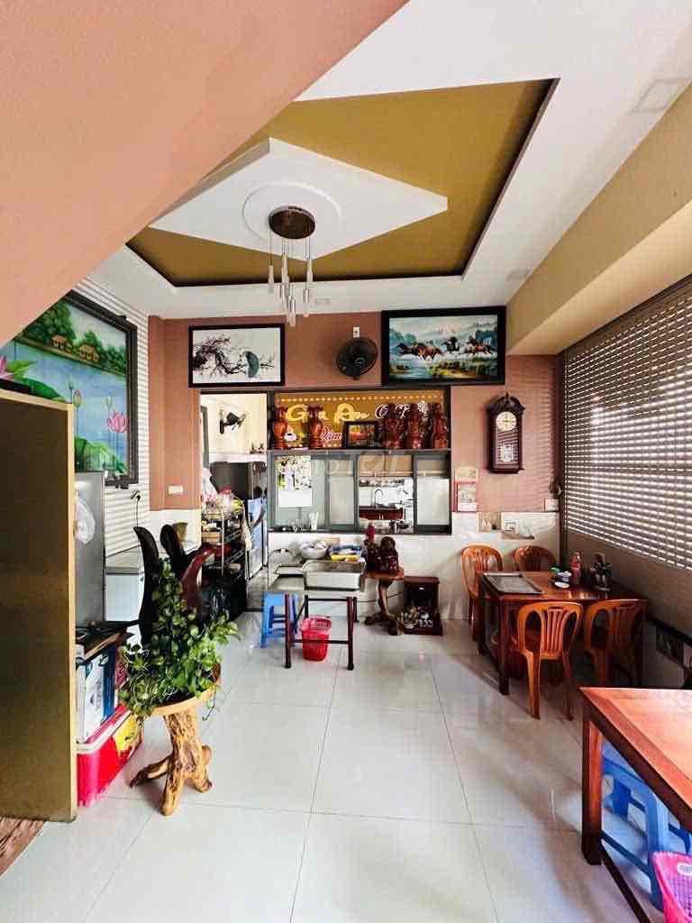 NHÀ 3 TẦNG CĂN GÓC 2 MẶT MẶT TIỀN KINH DOANH GẦN HOÀNG DIỆU 2 - Ảnh 2