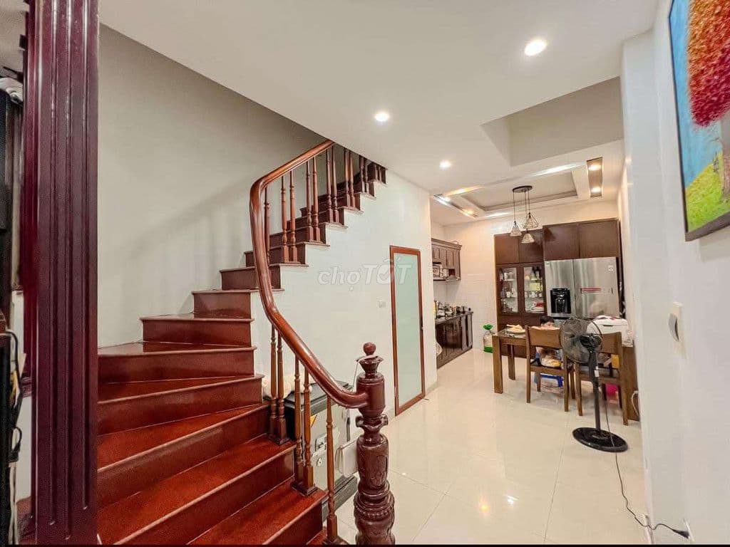 Hoàng Quốc Việt, ngõ 3 gác, thông thoáng, dân xây, 42m*6T - Ảnh 3