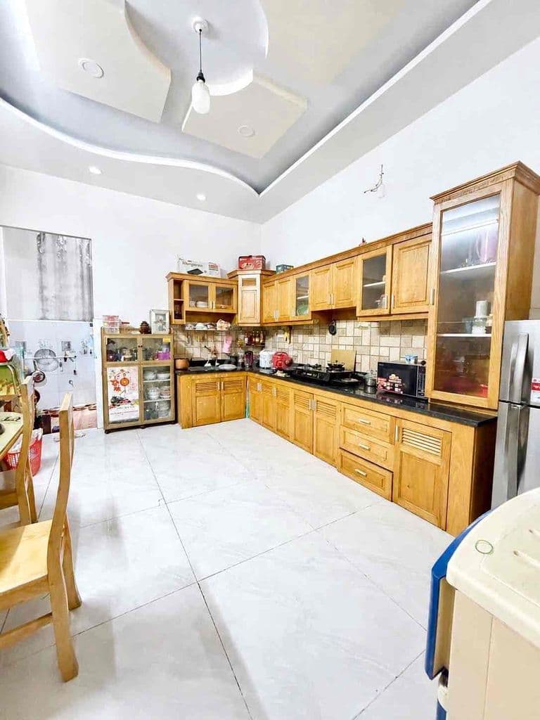 GẤP: Nguyễn Văn Công - Hẻm oto, (4x18) 72m2, 4 Tầng, 5 Phòng, mới đẹp - Ảnh 2