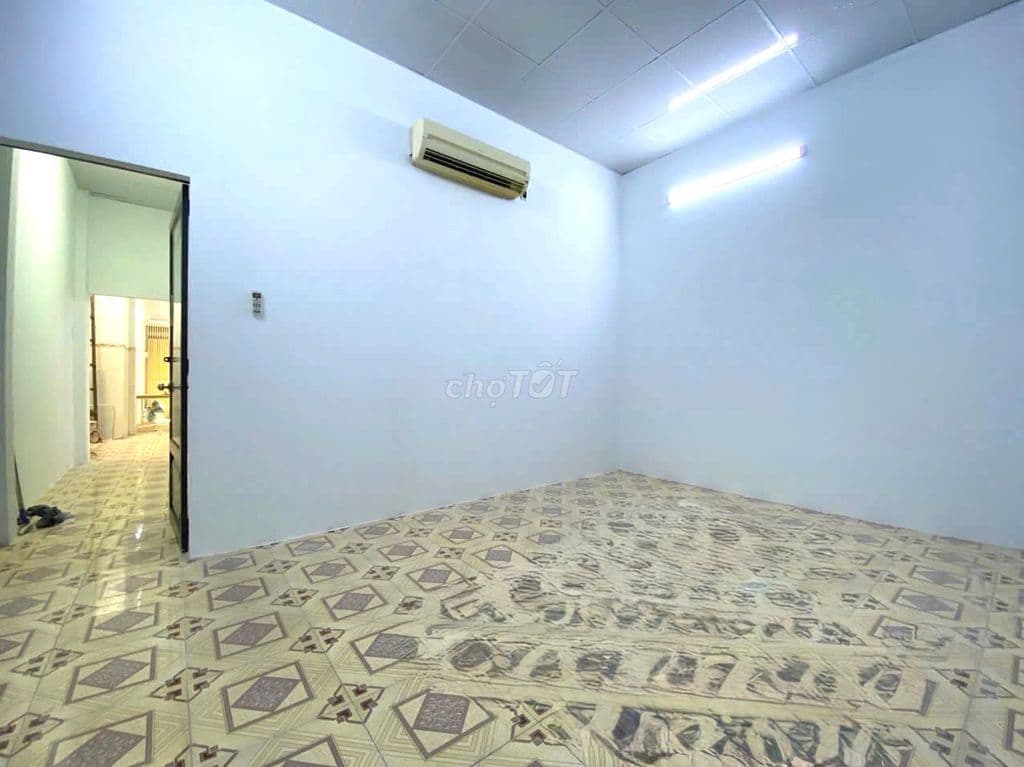 NHÀ CẤP 4 LÊ THỊ BẠCH CÁT (4.8X18)M | CÁCH MẶT TIỀN 30M - Ảnh 3