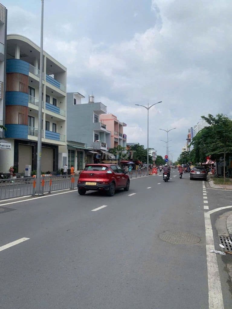 Bán nhà 4x19.5m, 5 tầng, MT Tạ Quang Bửu, P.5, Q.8 - Ảnh 2