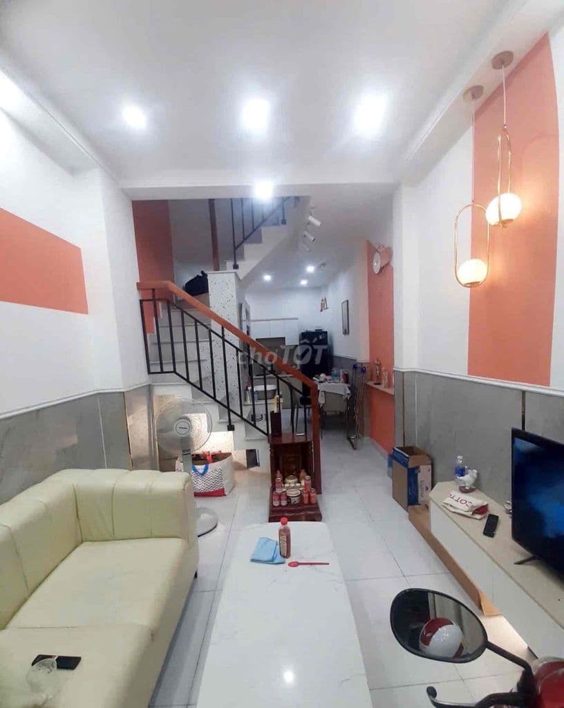 Hiếm_ 4 tỷ chút - XE HƠI đậu cửa - 60m SD - Nhà xinh kế bên Cityland - Ảnh 2